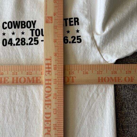 Official Sz. Small Beyonce Cowboy Carter Tour White Shirt w/Dates on Back S/S - Picture 6 of 8